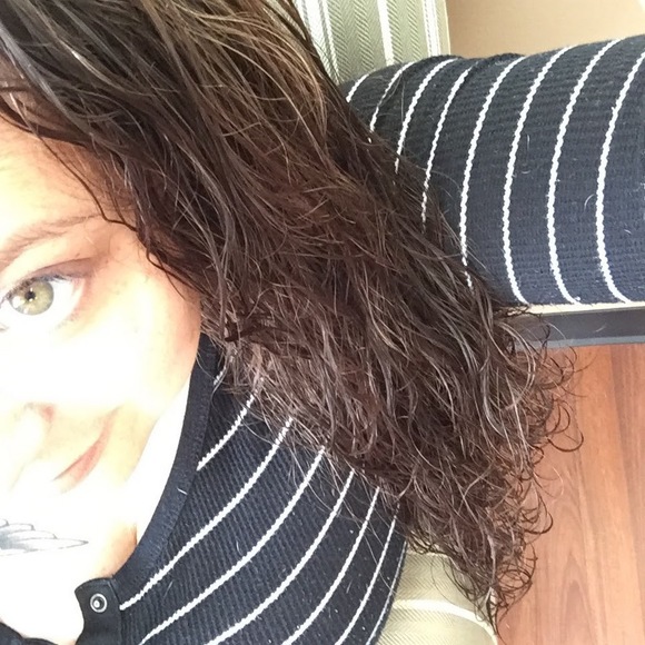 Meet your Posher, Lisa - Picture 1 of 1